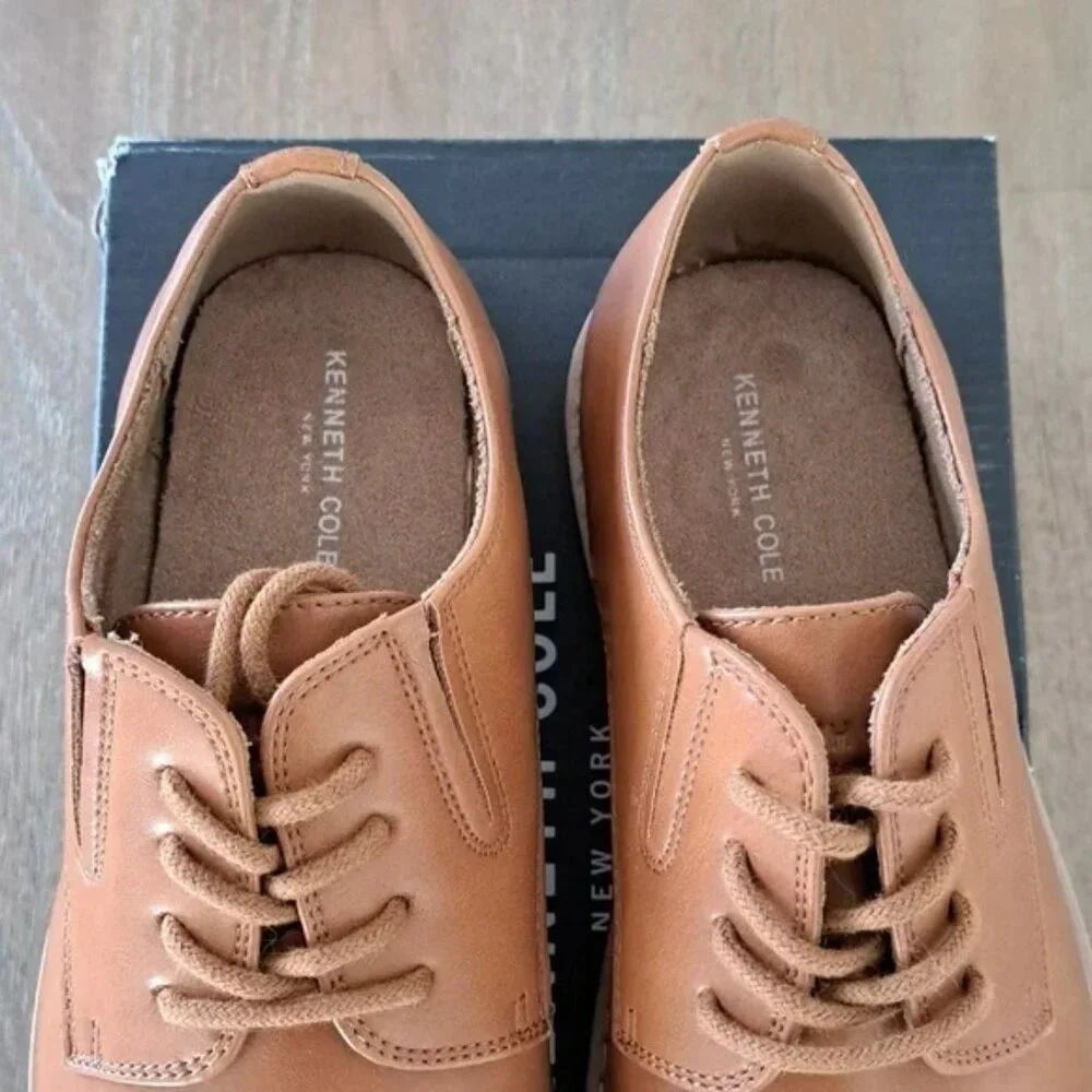 Kenneth Cole Klay Smooth Toe Oxford with Flex - Color: Cognac - Size: Kid 4